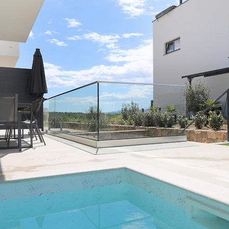 Brand New Apartment With Private Pool Njivice Εξωτερικό φωτογραφία
