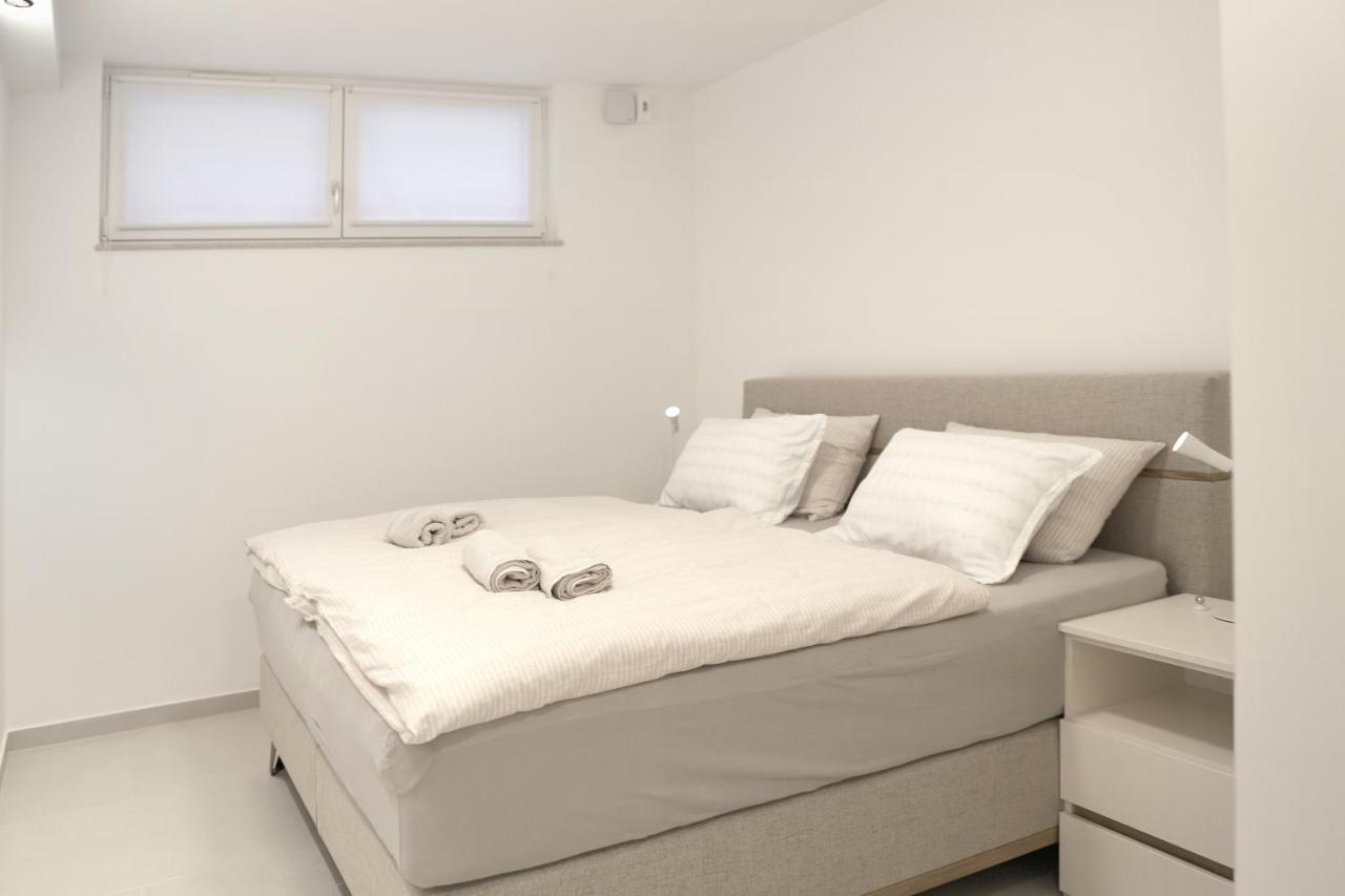 Brand New Apartment With Private Pool Njivice Εξωτερικό φωτογραφία