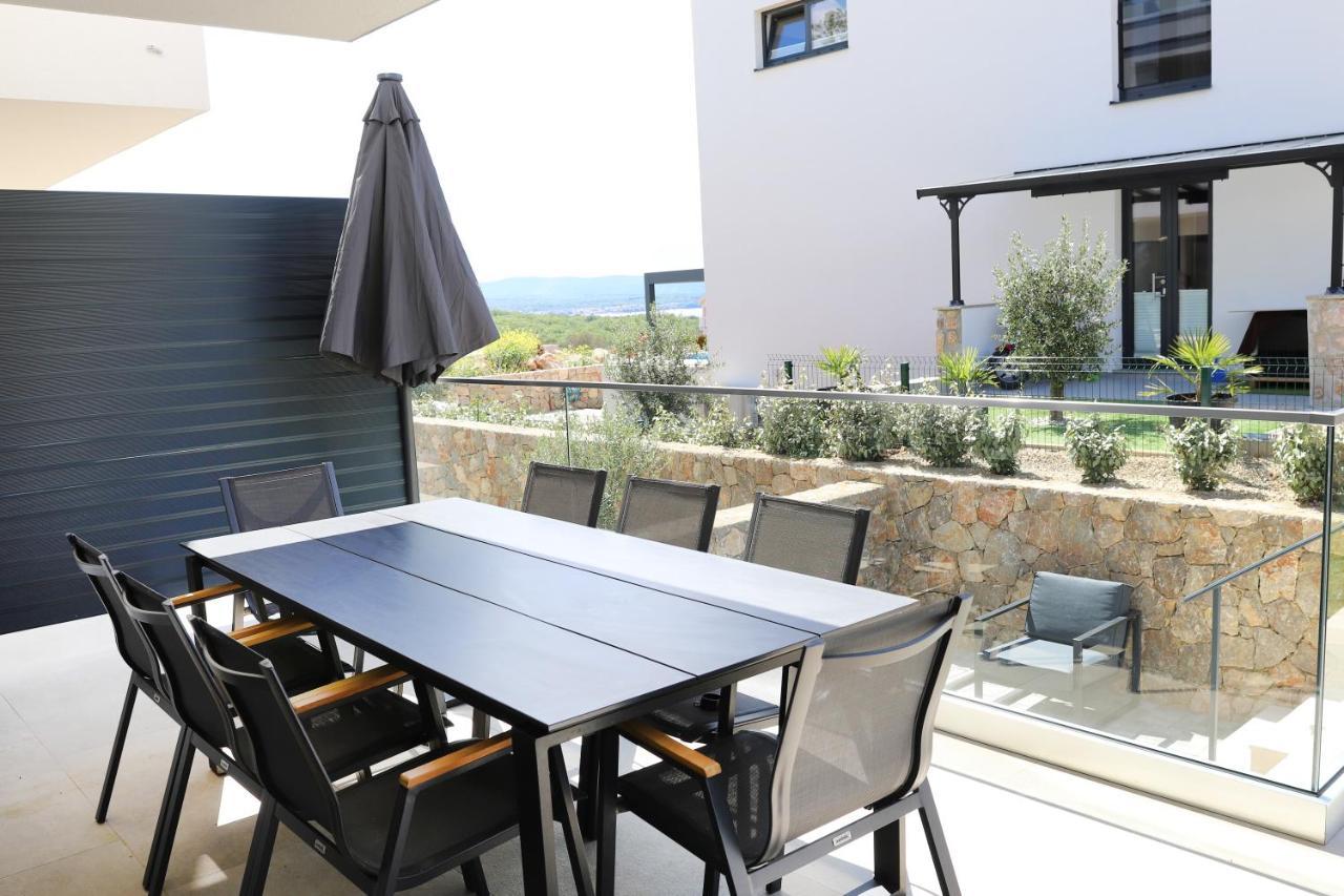 Brand New Apartment With Private Pool Njivice Εξωτερικό φωτογραφία