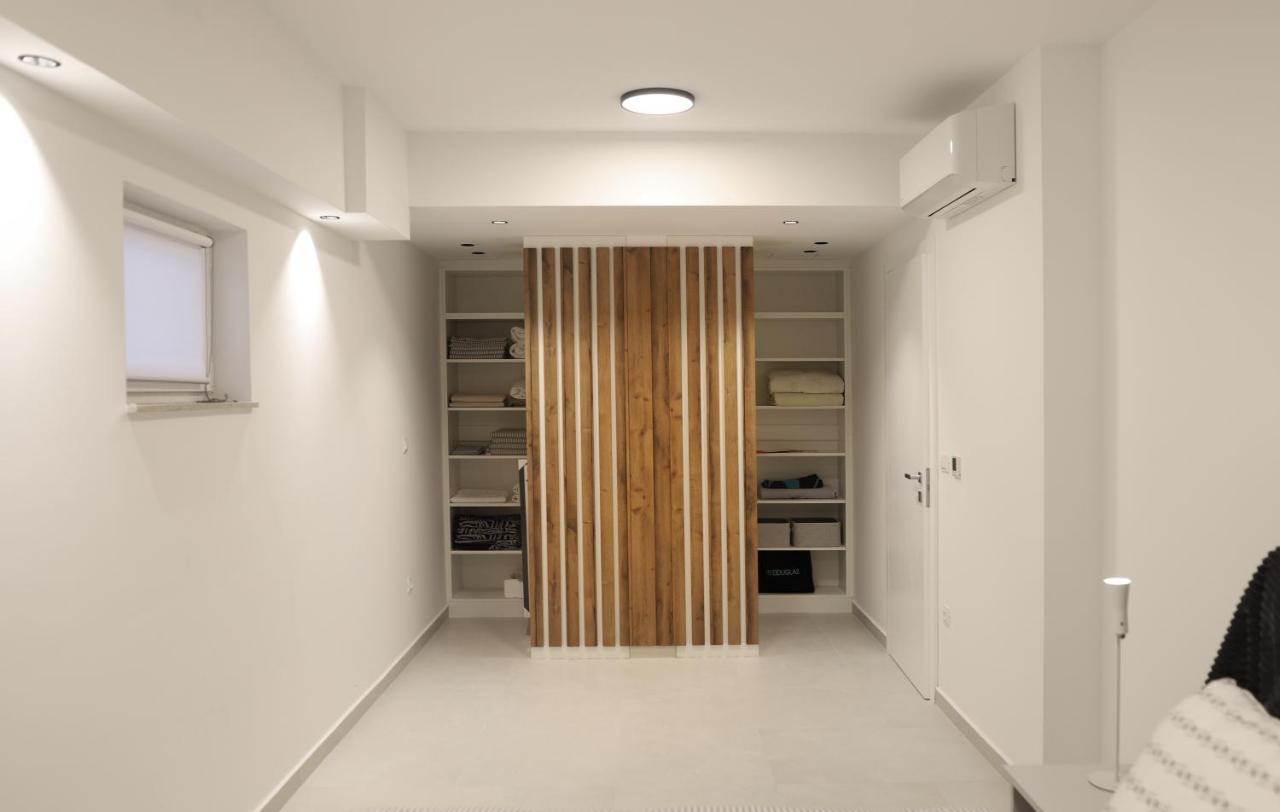 Brand New Apartment With Private Pool Njivice Εξωτερικό φωτογραφία